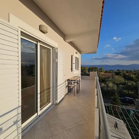 Eretria Shared Rooms Exterior photo